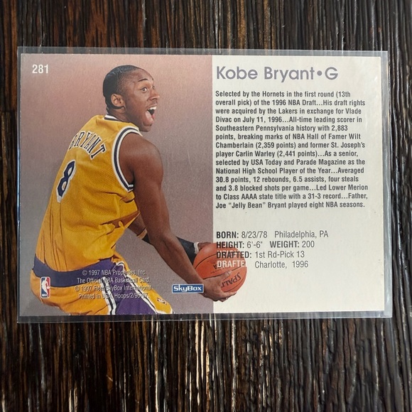 Kobe Bryant Rookie card - Picture 2 of 2